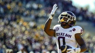 Texas A&M WR Ainias Smith facing DWI, gun charges (College Football)
