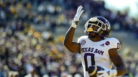 Texas A&M WR Ainias Smith facing DWI, gun charges (College Football)