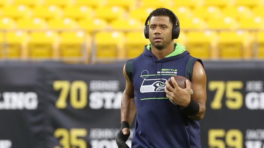 Russell Wilson has pin removed from injured finger (NFL)