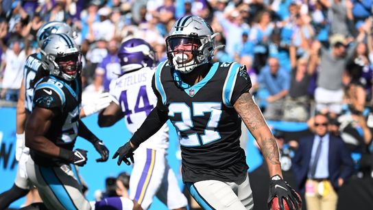 Scuffling Panthers shifting gears on offense against Giants (NFL)