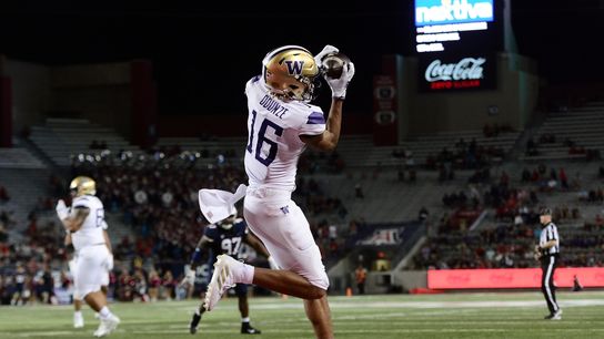 Washington rallies to hand Arizona 19th straight loss (College Football)