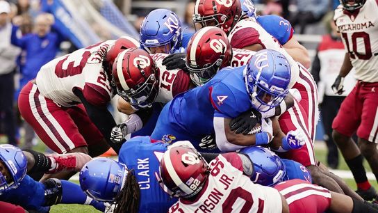 No. 3 Oklahoma slips past pesky Kansas (College Football)