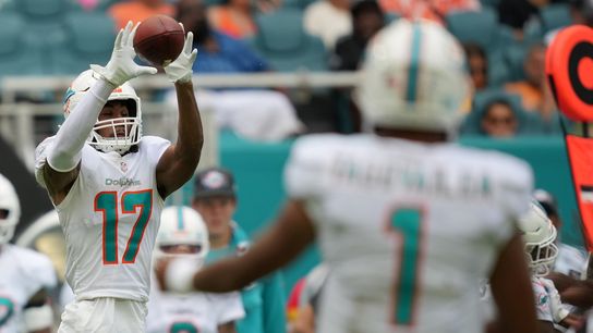 WR Jaylen Waddle joins Dolphins' growing COVID list (NFL)