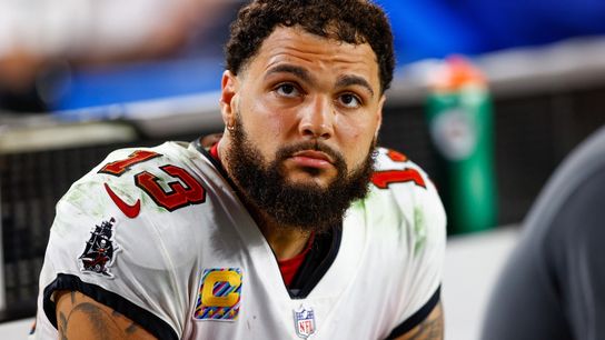 Bucs WR Mike Evans (back) returns to practice (NFL)
