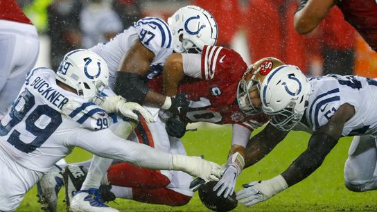 Colts’ defense forces four turnovers in rain-soaked win over 49ers (NFL)