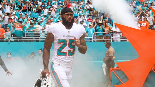 Report: Dolphins restructure CB Xavien Howard’s deal (NFL)