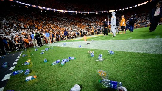 Tennessee bans 25 fans after Ole Miss object-throwing incident (College Football)