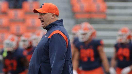 Illinois head coach Bret Bielema tests positive, out vs. Iowa (College Football)