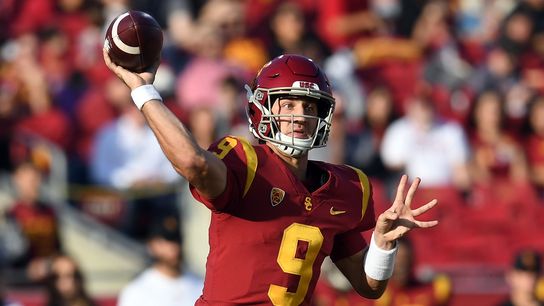 Southern Cal QB Kedon Slovis enters transfer portal (College Football)