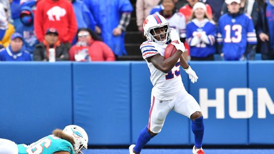 Josh Allen powers Bills past reeling Dolphins (NFL)