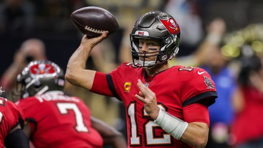 Idle Tom Brady pulls even with Josh Allen in MVP race (NFL)