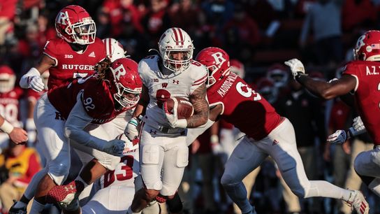 No. 21 Wisconsin routs Rutgers for fifth straight win (College Football)