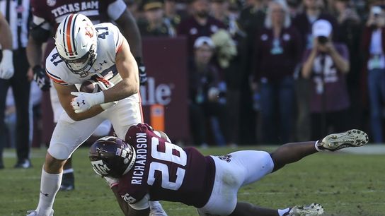 No. 14 Texas A&M stymies No. 13 Auburn, 20-3 (College Football)