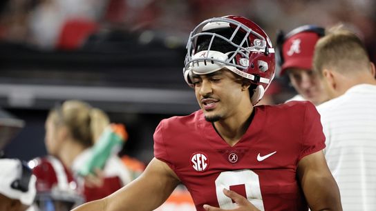 No. 2 Alabama tries to keep pace in CFP race vs. No. 21 Arkansas (College Football)
