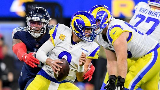 Titans' defense shines in dominant win over Rams (NFL)