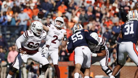 Mississippi State stuns No. 17 Auburn 43-34 (College Football)