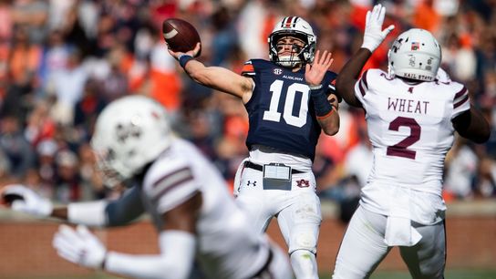 Auburn QB Bo Nix enters transfer portal (College Football)