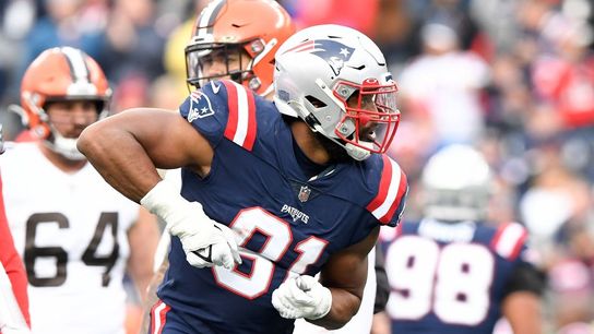Fan injured in Patriots-Panthers practice scuffle (NFL)