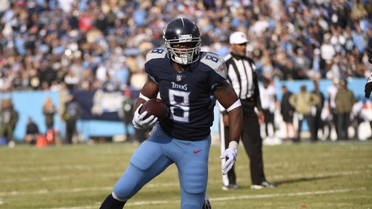 Titans waive veteran RB Adrian Peterson (NFL)