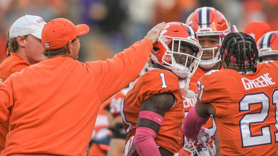 Clemson rips No. 10 Wake Forest to keep ACC hopes alive (College Football)