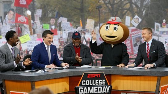 'College GameDay' to kick off at Ohio State-Notre Dame (College Football)