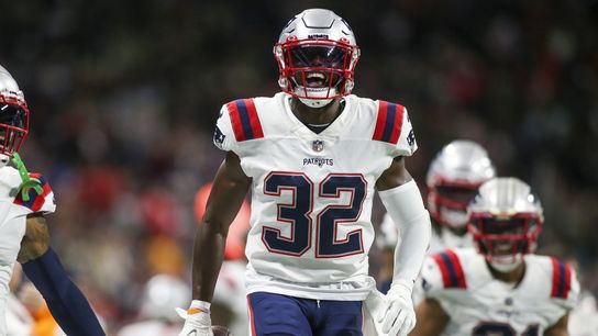 Patriots sign Devin McCourty to one-year deal (NFL)