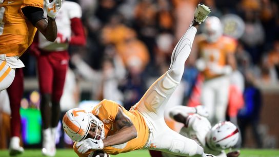 Tennessee steps out of conference, crushes South Alabama (College Football)