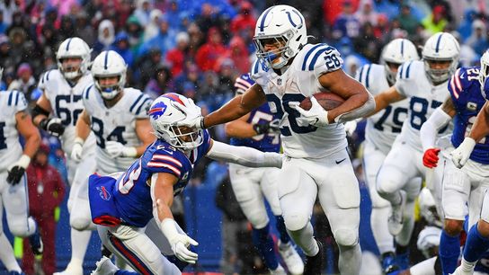 NFL roundup: Jonathan Taylor scores five times as Colts blast Bills (NFL)