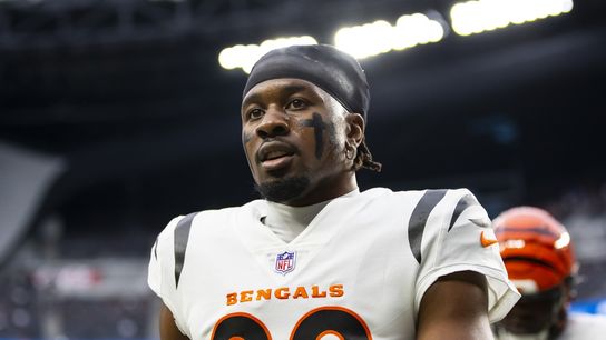 Bengals put Riley Reiff on IR, Chidobe Awuzie on COVID list (NFL)