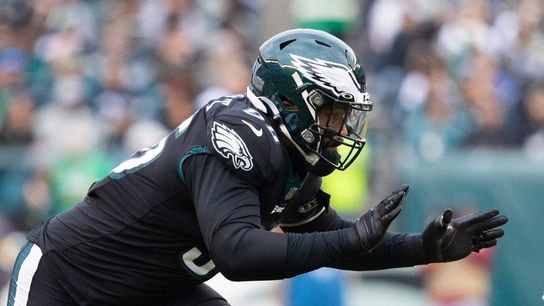 Report: Eagles waiving DE Derek Barnett (NFL)