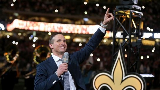 Drew Brees denies being struck by lightning (NFL)