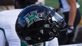 Delaware State scrambles after missed flight to Hawaii (College Football)