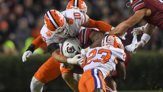 No. 23 Clemson mauls South Carolina, 30-0 (College Football)