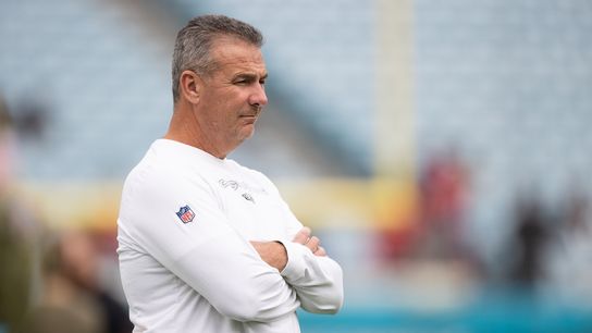 Report: Urban Meyer has run-ins with staff, players (NFL)