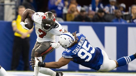 Leonard Fournette's fourth TD completes Bucs' comeback over Colts (NFL)
