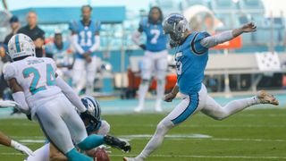 Panthers K Zane Gonzalez injured in pre-game warmups (NFL)