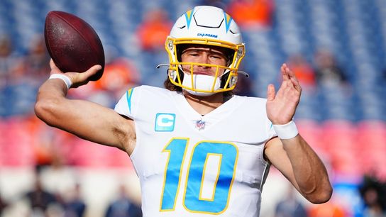 Quarterbacks take center stage in Chargers-Bengals matchup (NFL)