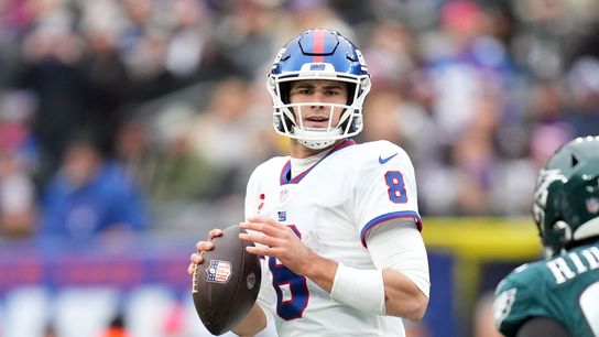Daniel Jones confident he's Giants' '22 QB; oddsmakers less so (NFL)