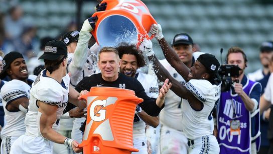 Utah State extends contract of coach Blake Anderson (College Football)