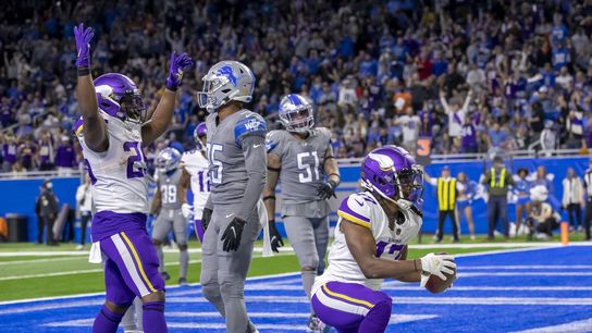 NFL roundup: Lions get first win with TD on final play (NFL)