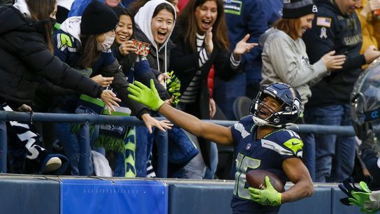 Tyler Lockett returns, but 9 Seahawks remain on COVID list (NFL)