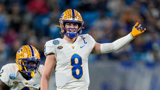 QB Kenny Pickett shrugs off concerns over hand size (NFL)