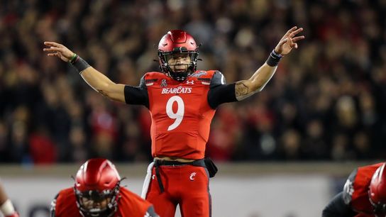 Upstart No. 4 Cincinnati aims to take down No. 1 Alabama (College Football)
