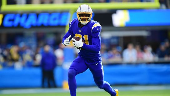 Chargers put WR Mike Williams on COVID list (NFL)