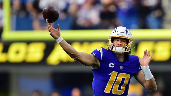 Justin Herbert leads Chargers past Giants (NFL)