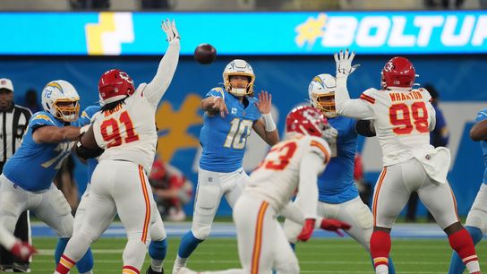 Travis Kelce, Chiefs take down Chargers in OT (NFL)