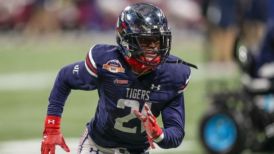 Shilo Sanders, Deion's son, officially commits to Colorado (College Football)