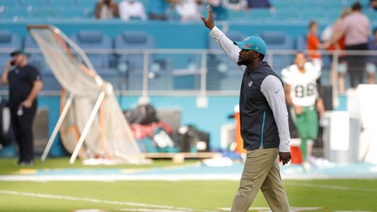 Reports: Bears interviewing Brian Flores (NFL)