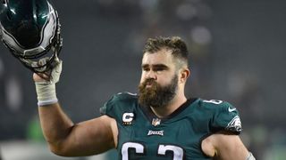 Eagles C Jason Kelce undergoes elbow procedure (NFL)