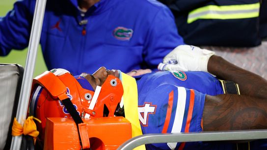 Gators WR Justin Shorter 'doing well' after scary hit (College Football)